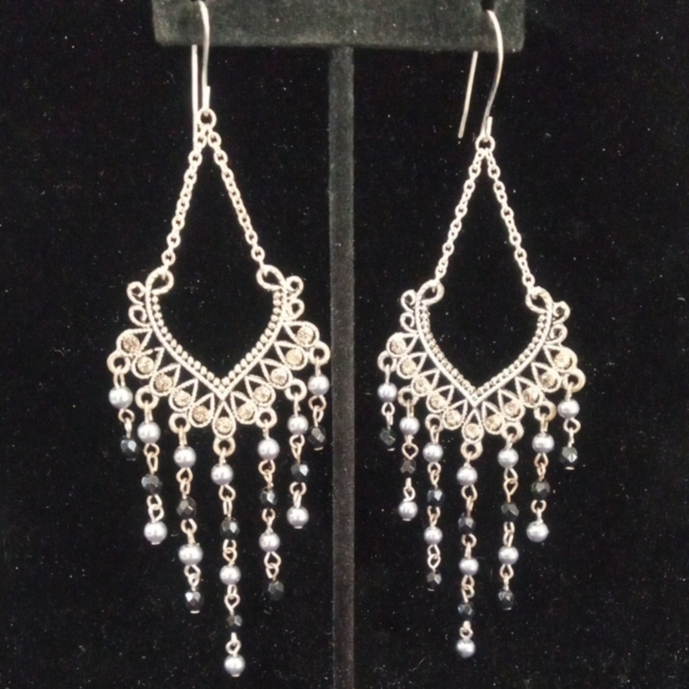 Chic  and Silvertone Dangle Earrings. Vintage